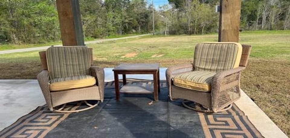 Outdoor Seating