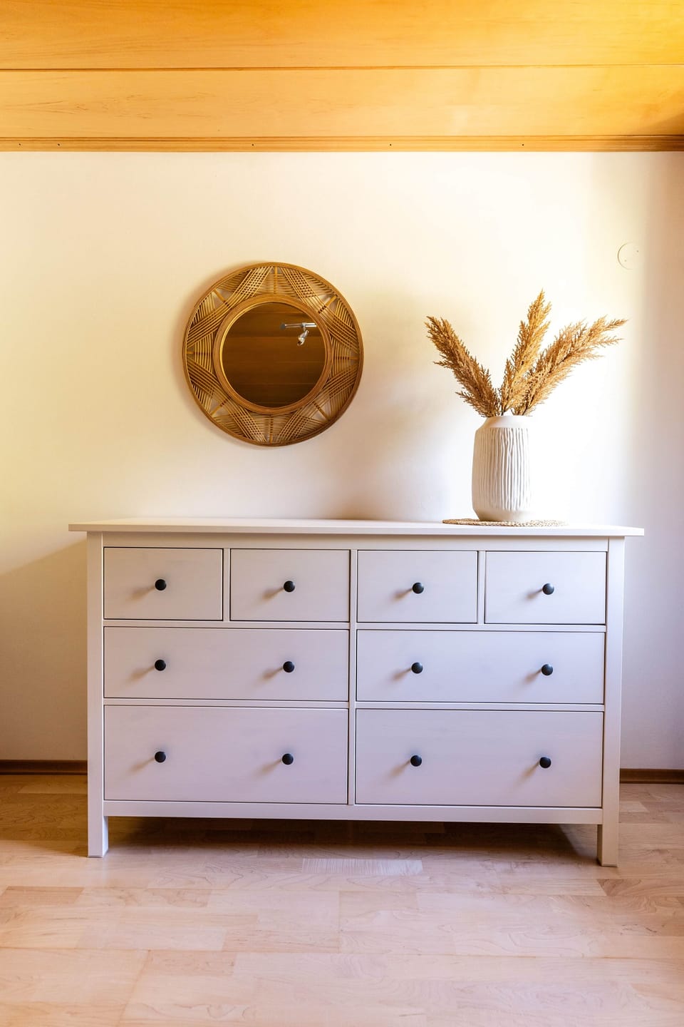 Bedroom with double bed 19 02