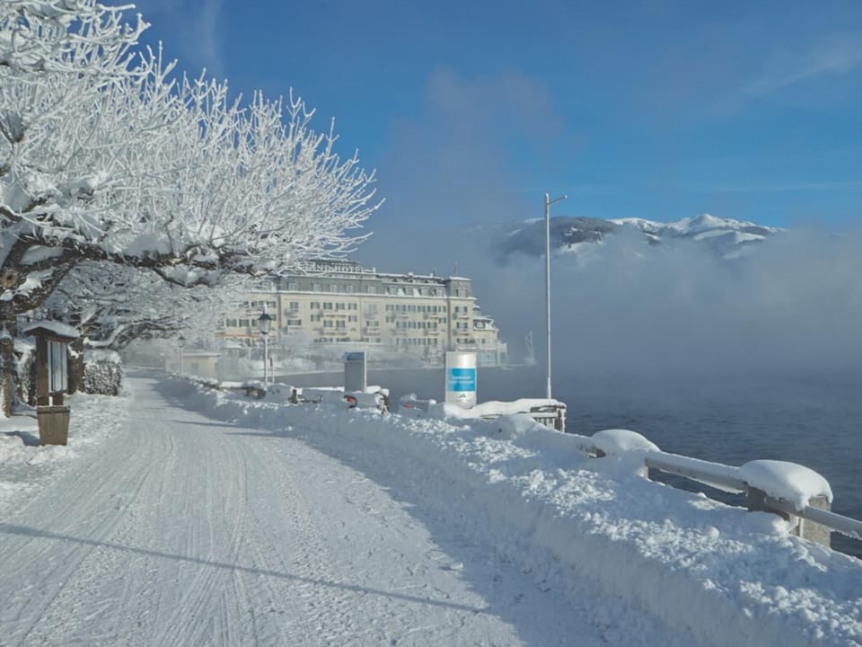 Immediate Surroundings [winter] (<1 km)