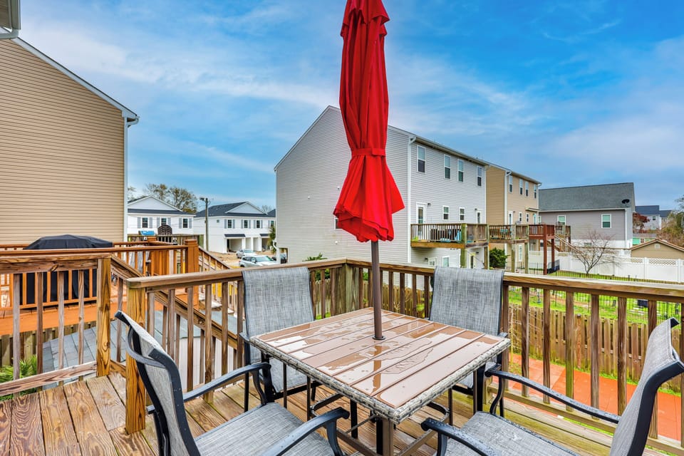 Deck | Access From Kitchen