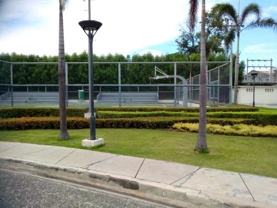 Sport court