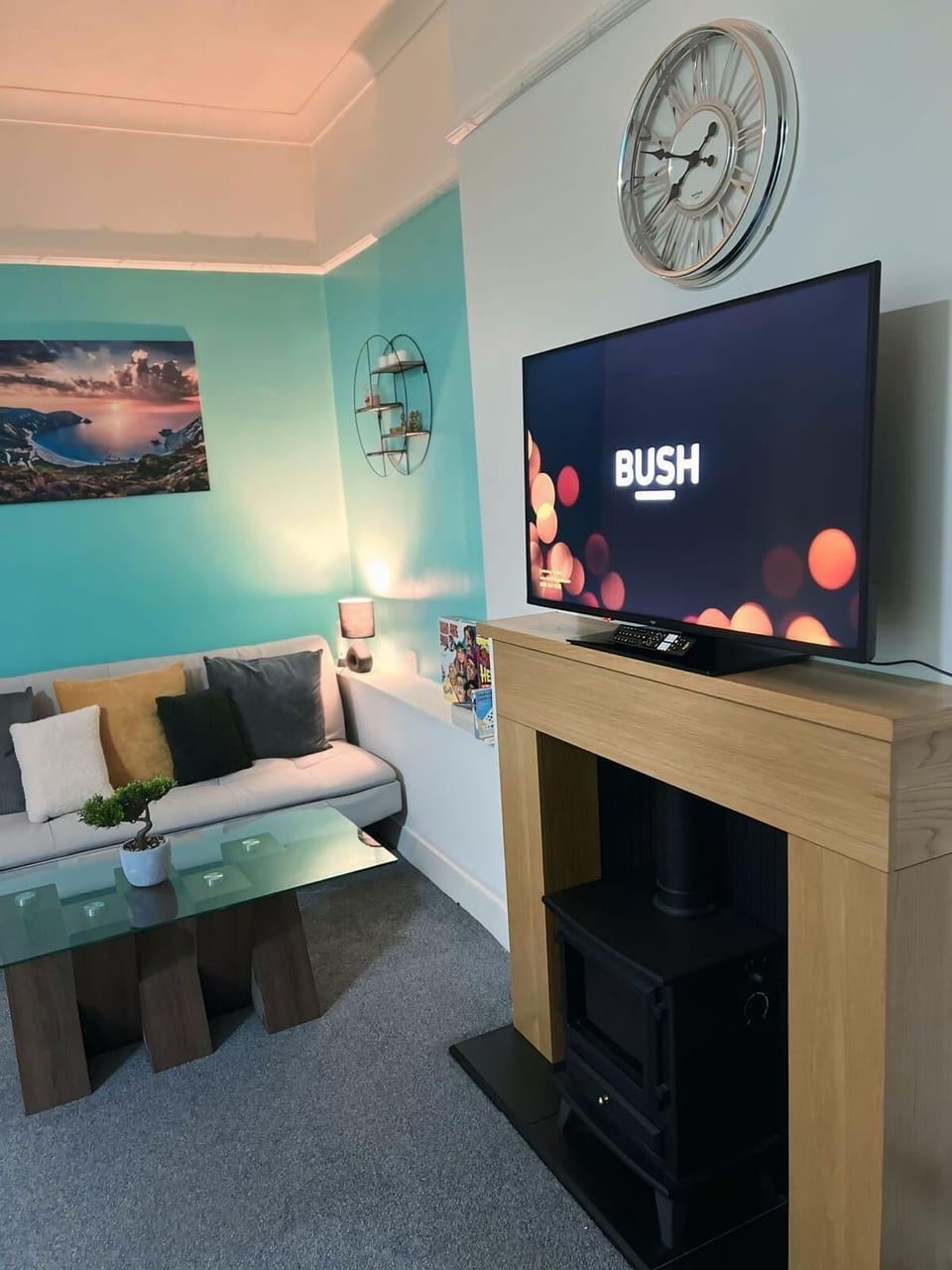 Living Room / Lounge