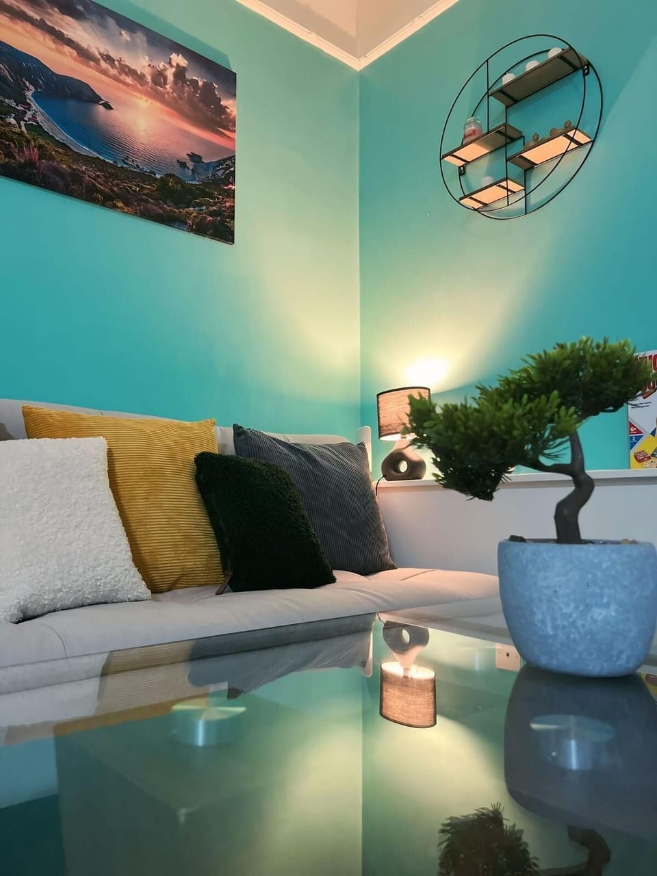 Living Room / Lounge