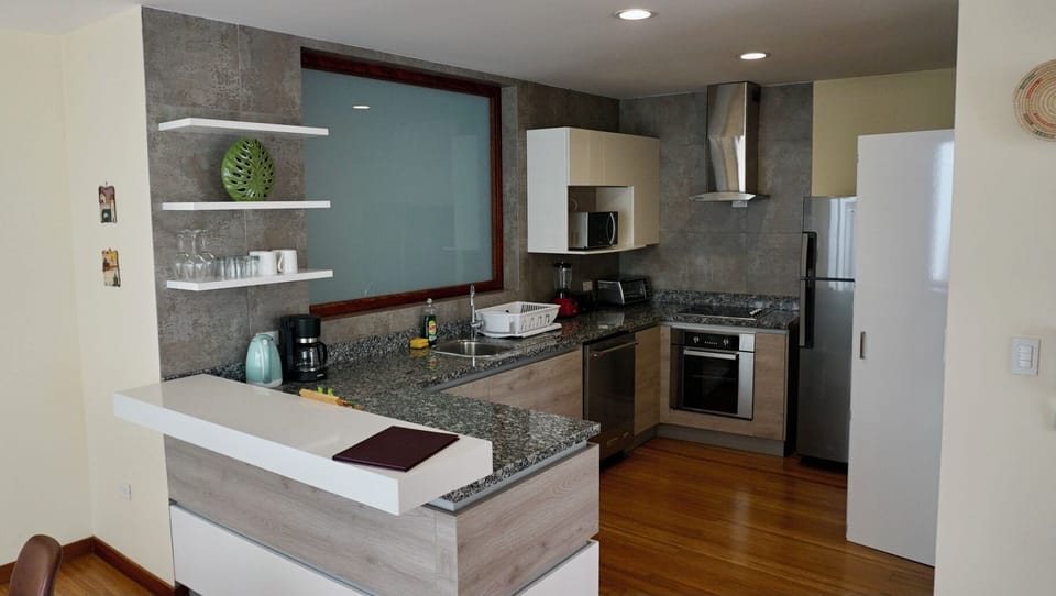 Kitchen (1)