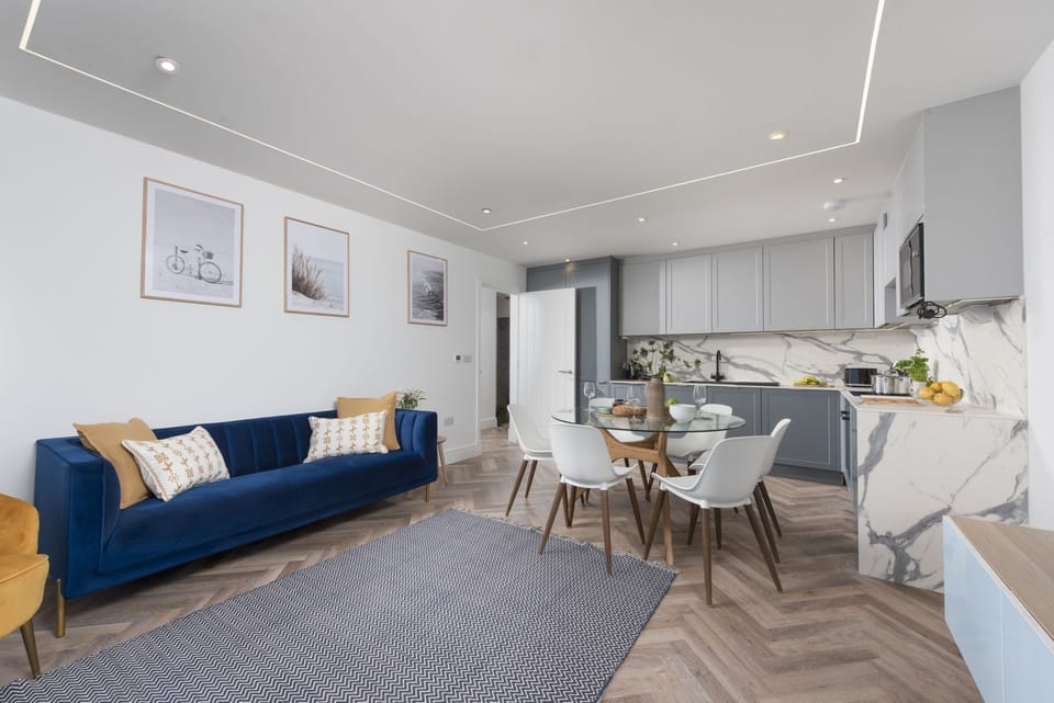 Open plan living - 6 Oasis Sands