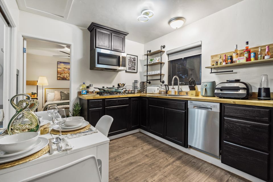 A fully stocked kitchen has everything you need!