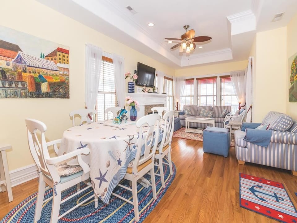 Open-concept dining and living area designed for relaxation.