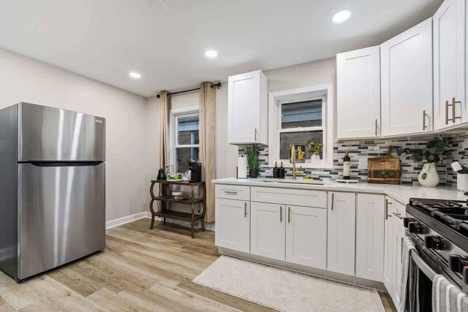 3222 S. 52nd Ct. 16