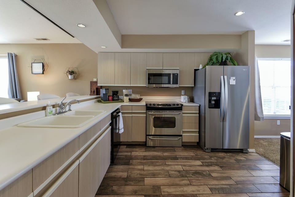 Updated Kitchen with everything needed!