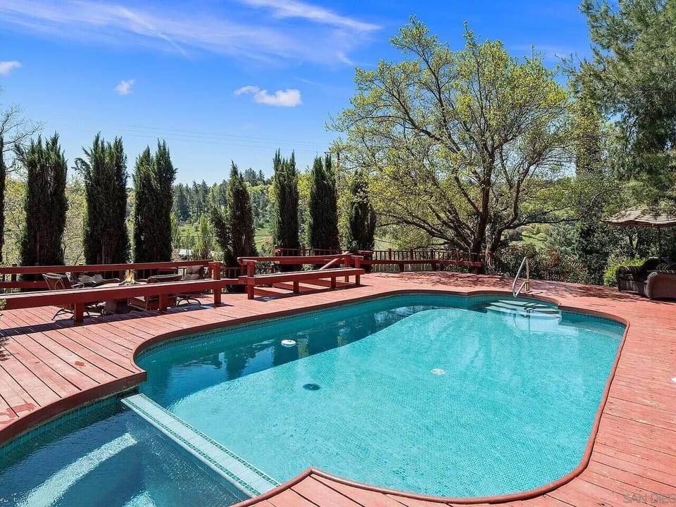 Pool & SPA