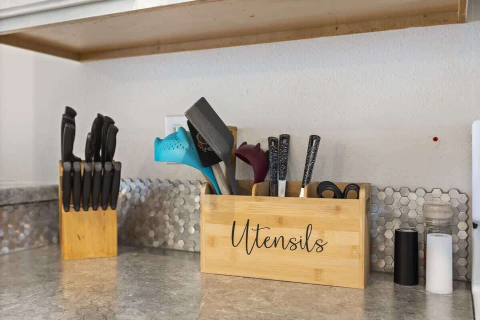 Cooking utensils