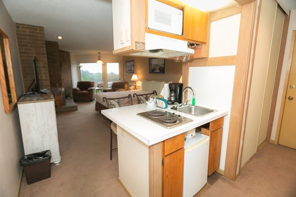 Kitchenette