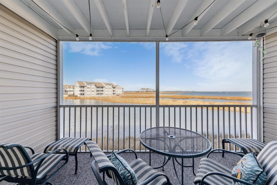 ,Screened Porch,