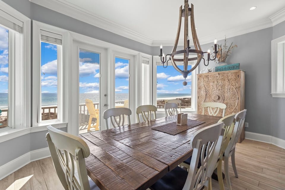 Life's a Beach Top Level Dining Area