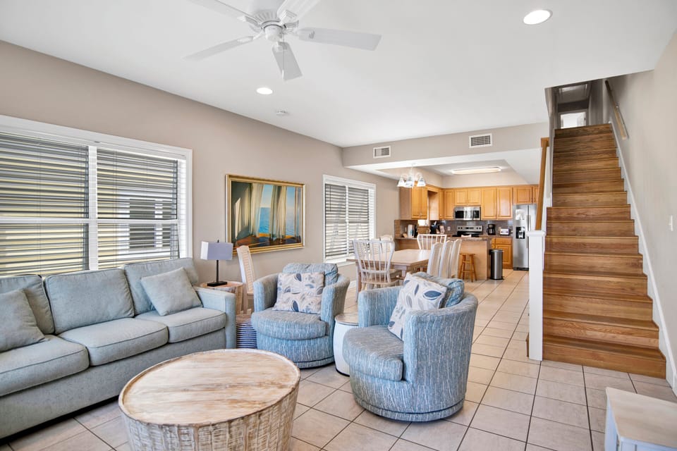 This spacious duplex can easily accommodate up to 14 guests