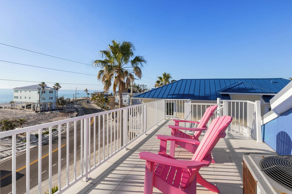 Stunning rooftop views and seating