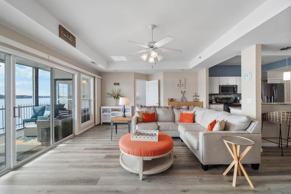 LAKEVIEW LIVING AREA