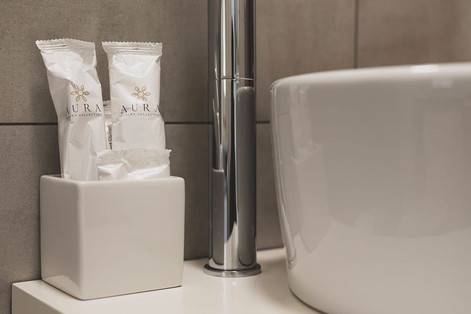 Bathroom amenities