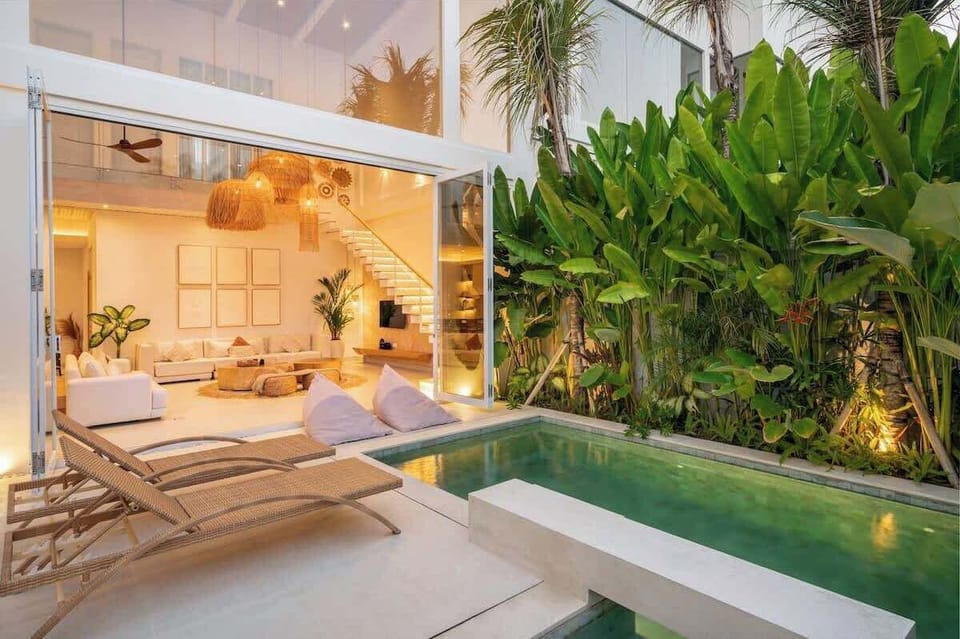 Welcome to our Luxury Villa. 