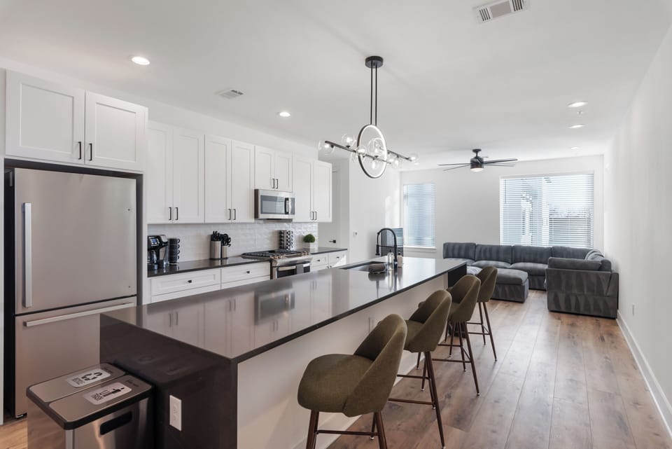 Open kitchen perfect for hanging out while someone cooks