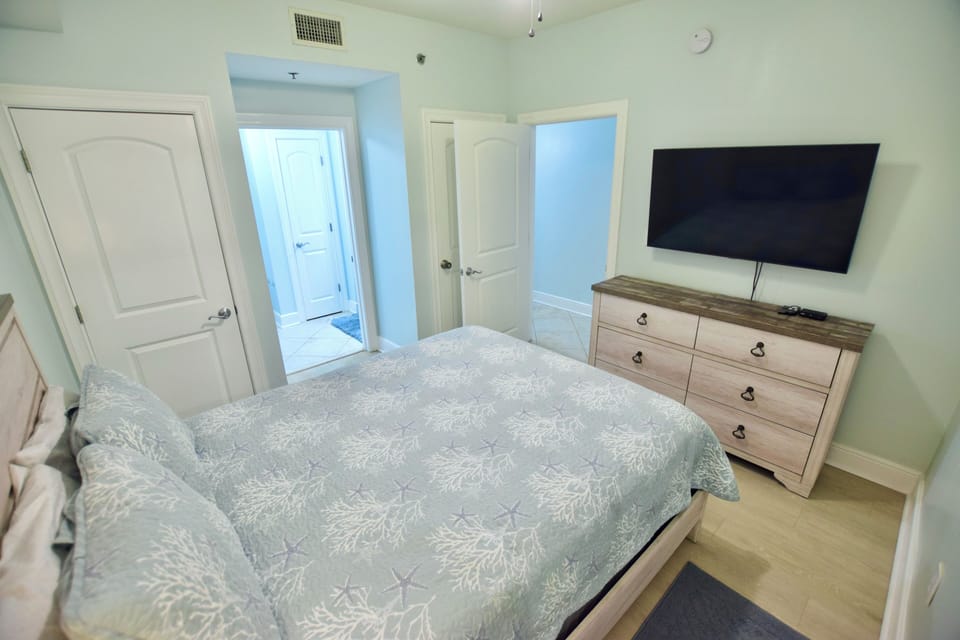 Azure #117: Guest_1 Bedroom