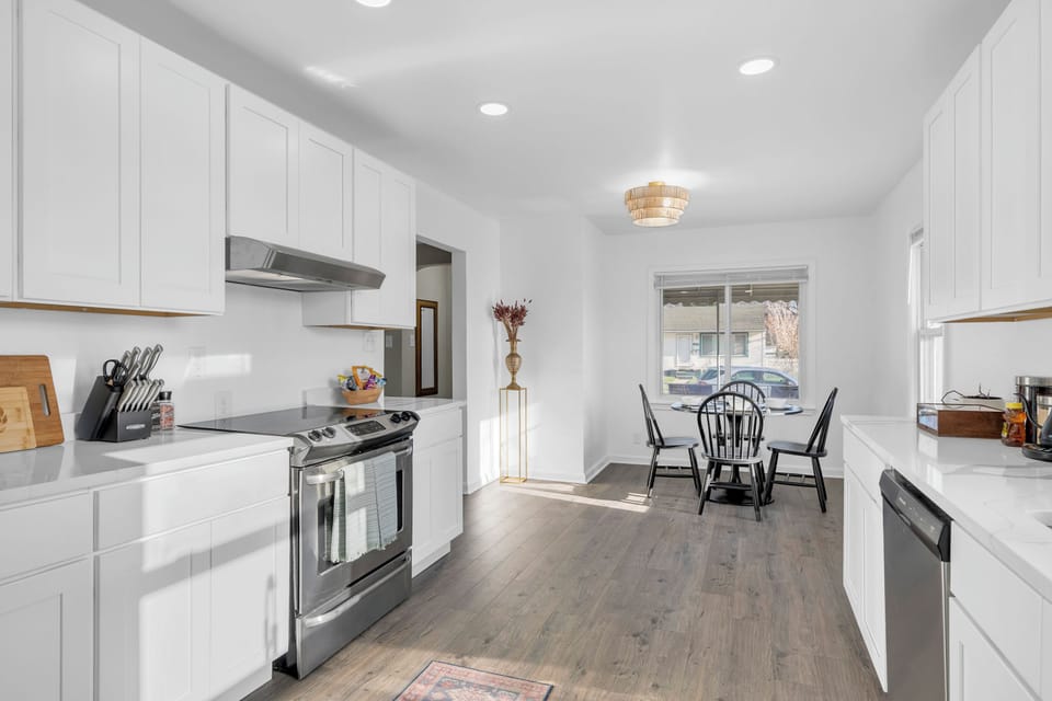 Spacious kitchen fully equipped for baking and cooking. Coffee and snack bar. 