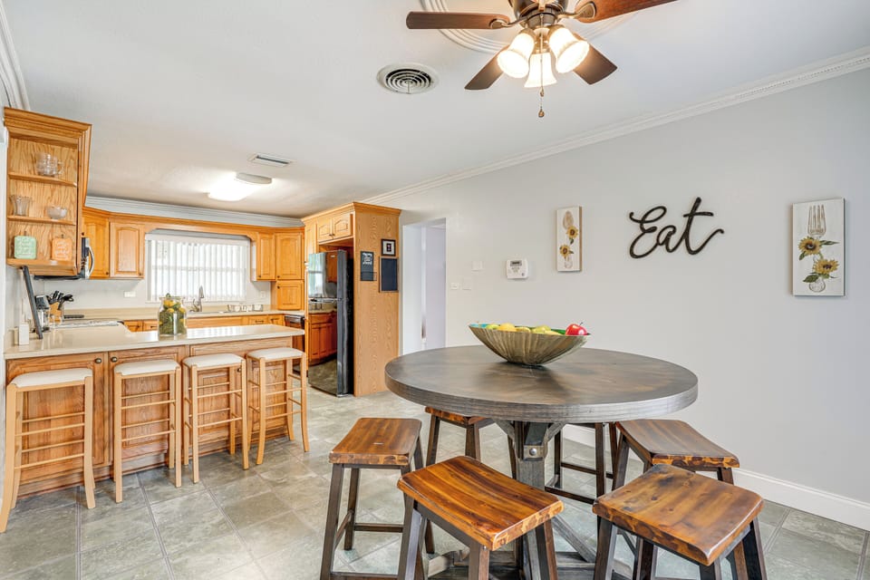 Kitchen & Dining Area | Central A/C & Heat | French Press Coffee Maker
