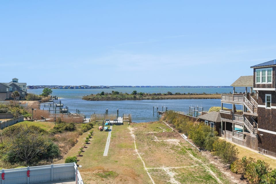 LC06: Bela Vista | Top Level Deck View