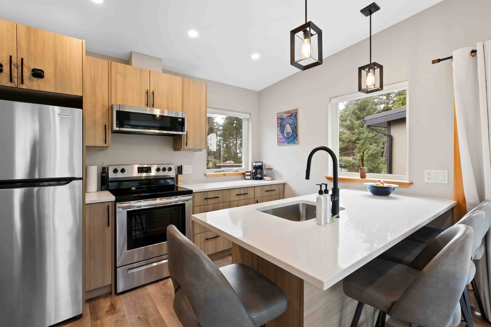 Fully stocked kitchen