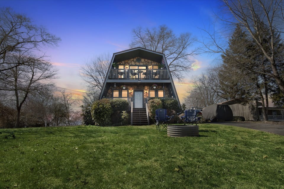 Grass, Lawn, Outdoors, Shelter, Chair