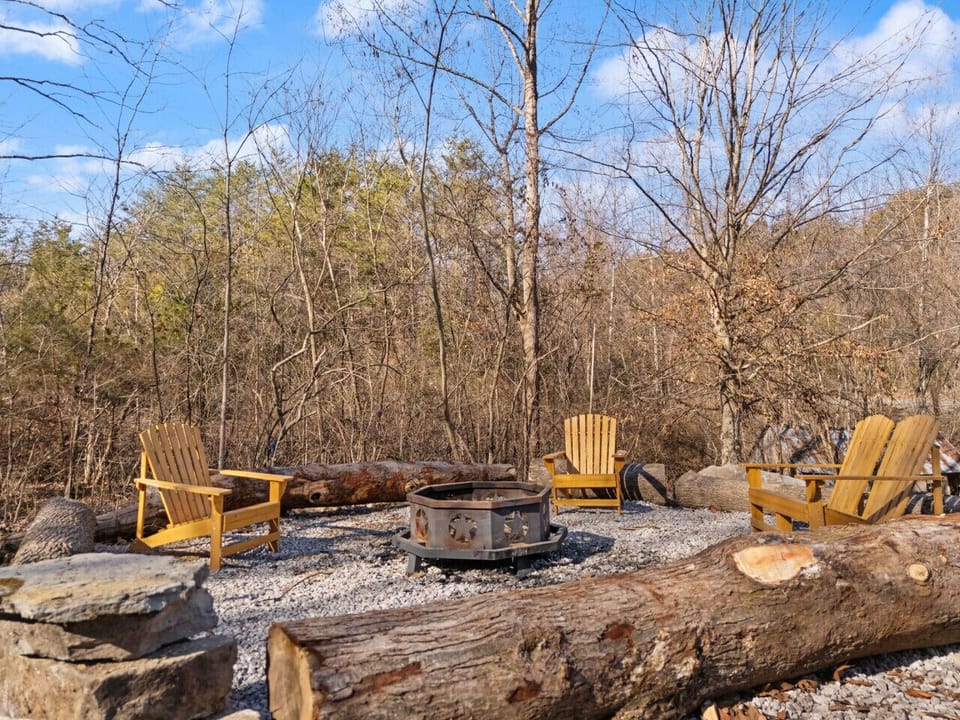 Gather ‘round the fire – a perfect spot for stories, s’mores, and stargazing in the heart of nature.