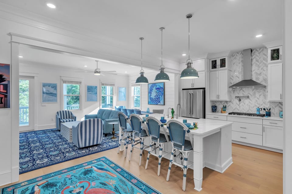 Open floor plan Great room with dining for 10, plus counter space for 4.