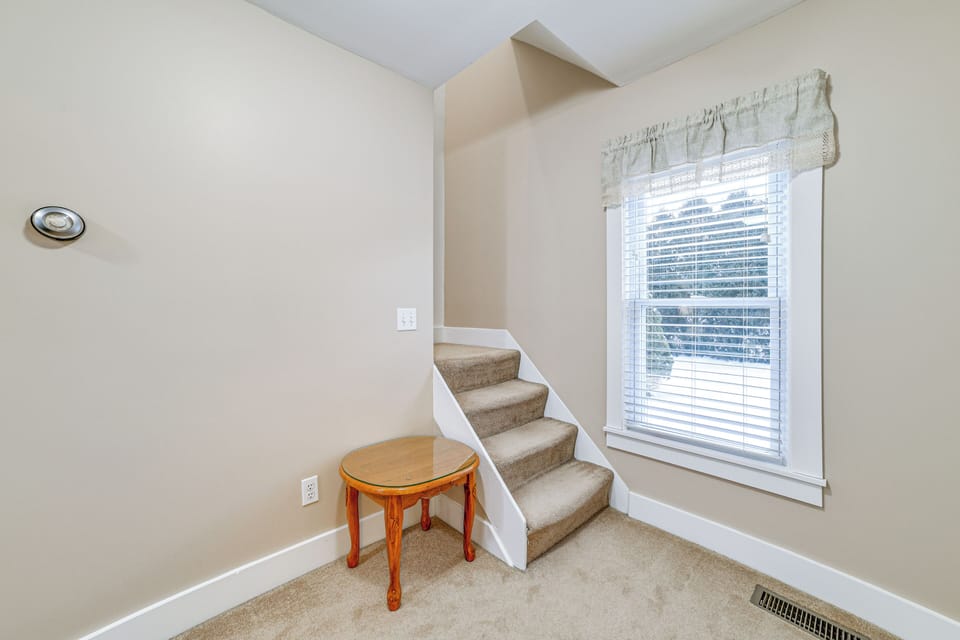 2nd Floor Access