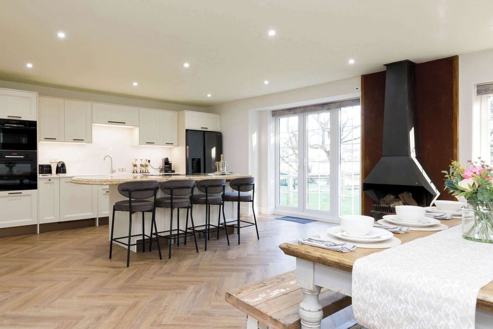 The open-plan design creates the perfect environment for families and friends to spend time together. 
