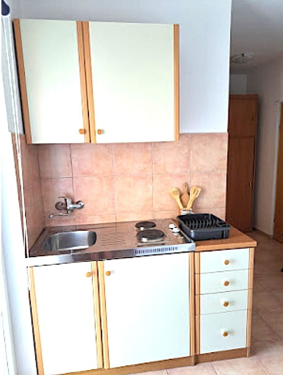 Autumn, Kitchen, Living Room, Spring, Summer
