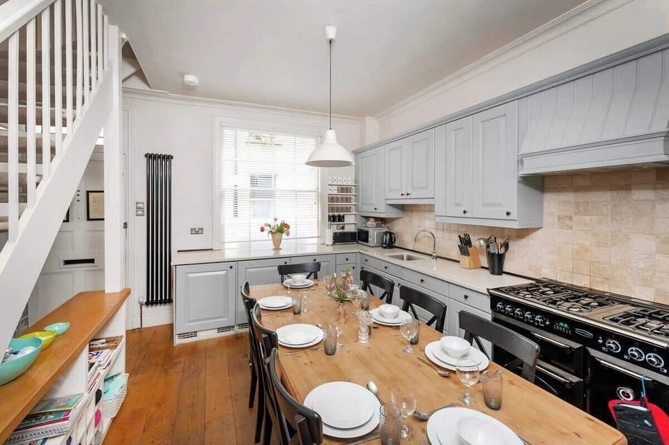 Dining Table for 10 in fully equipped kitchen