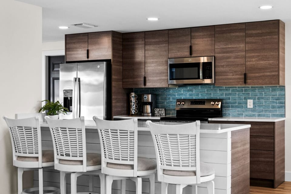Peninsula with bar stools