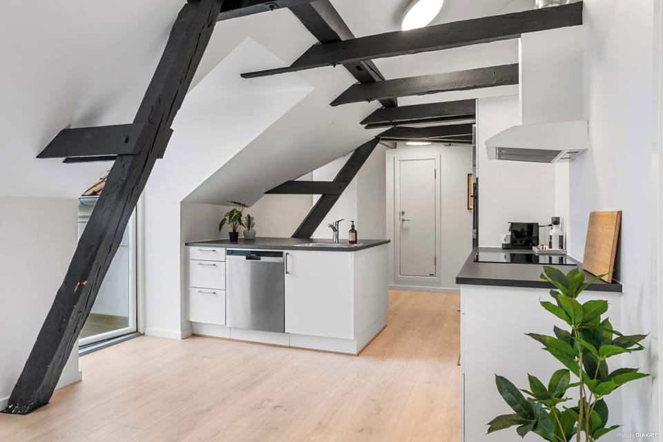 Fully equipped kitchen with all amenities you need to show off your cooking skills.