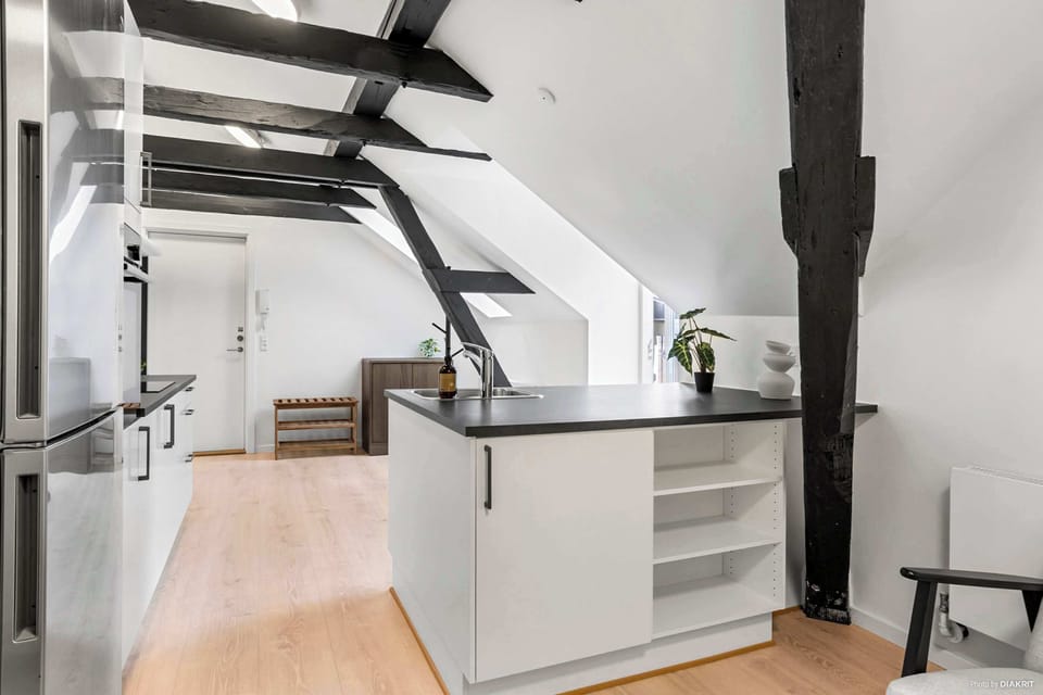 Fully equipped kitchen with all amenities you need to show off your cooking skills.