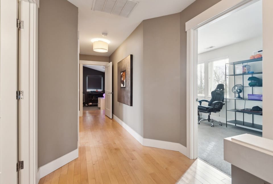 Floor, Flooring, Indoors, Chair, Furniture