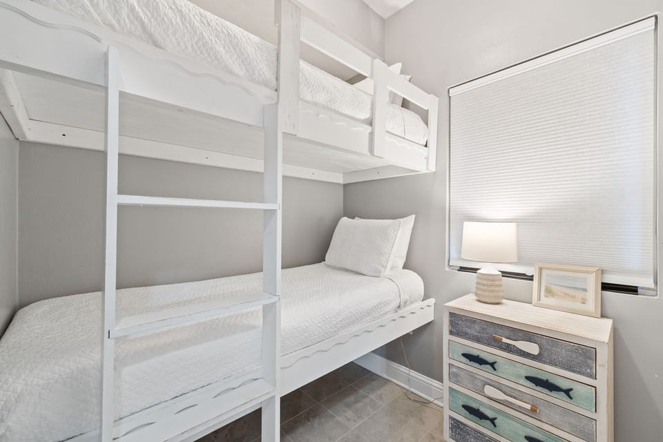 Bunk Bedroom
