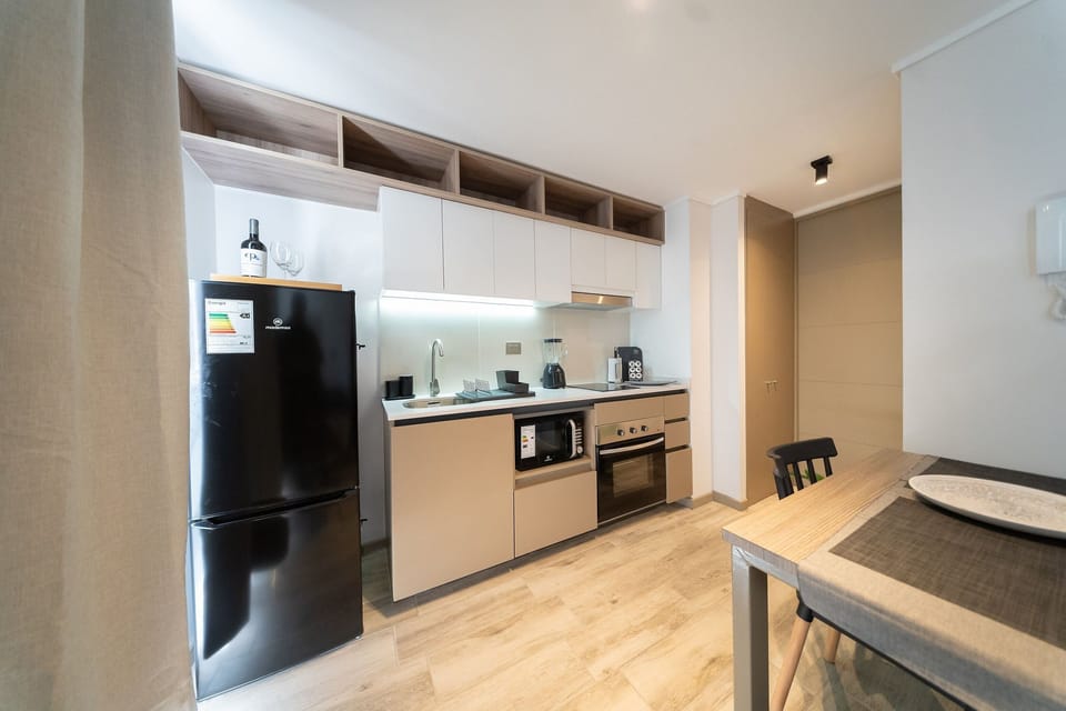 Kitchen or kitchenette,Dining area