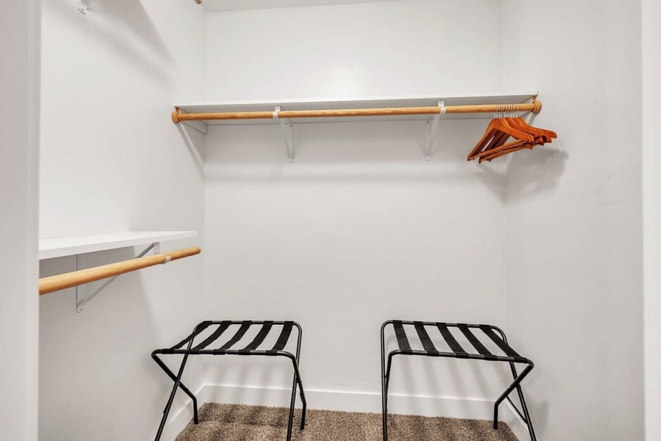Walk-in closet