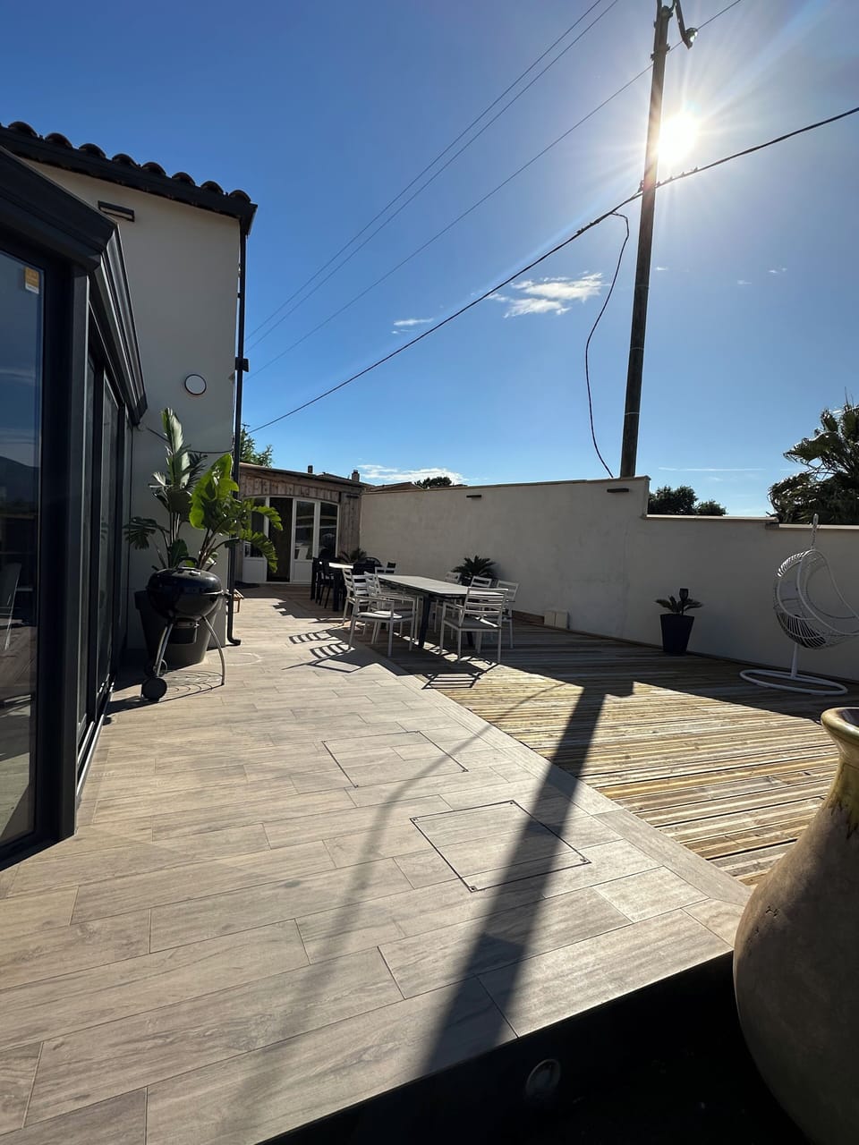 Outdoor dining
