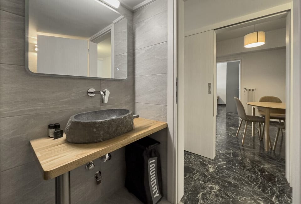 Stylish bathroom!