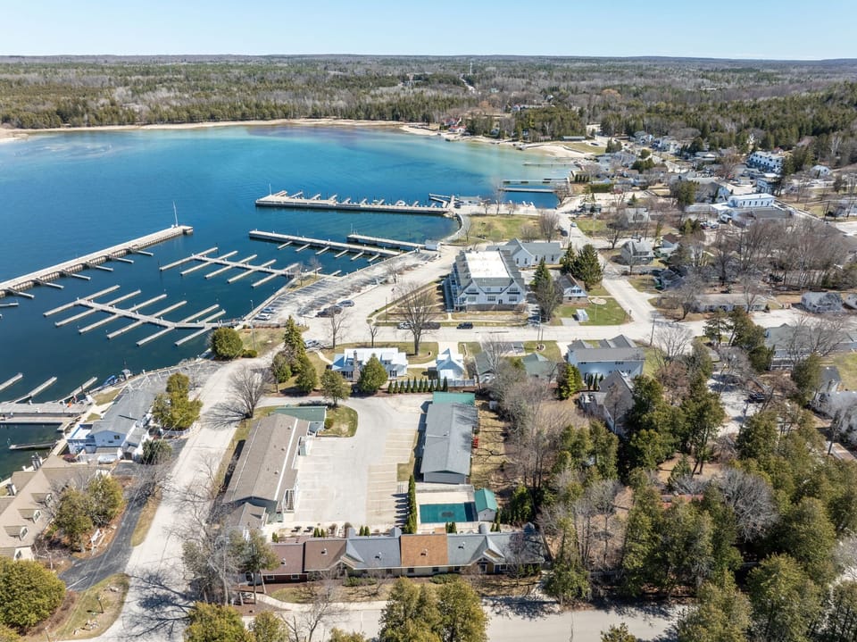 Aerial view of Spruce & Shore Motel