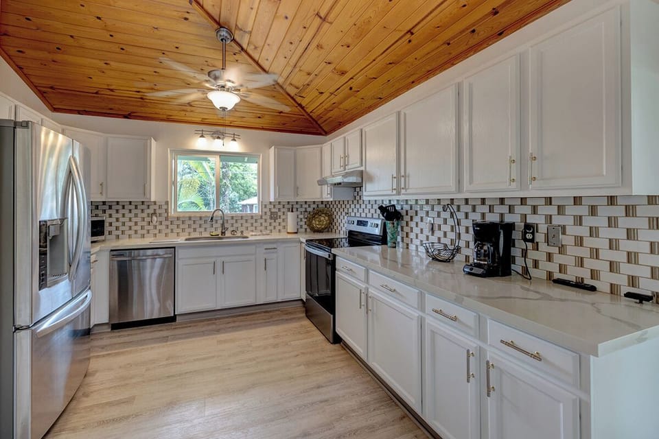 Main upstairs kitchen