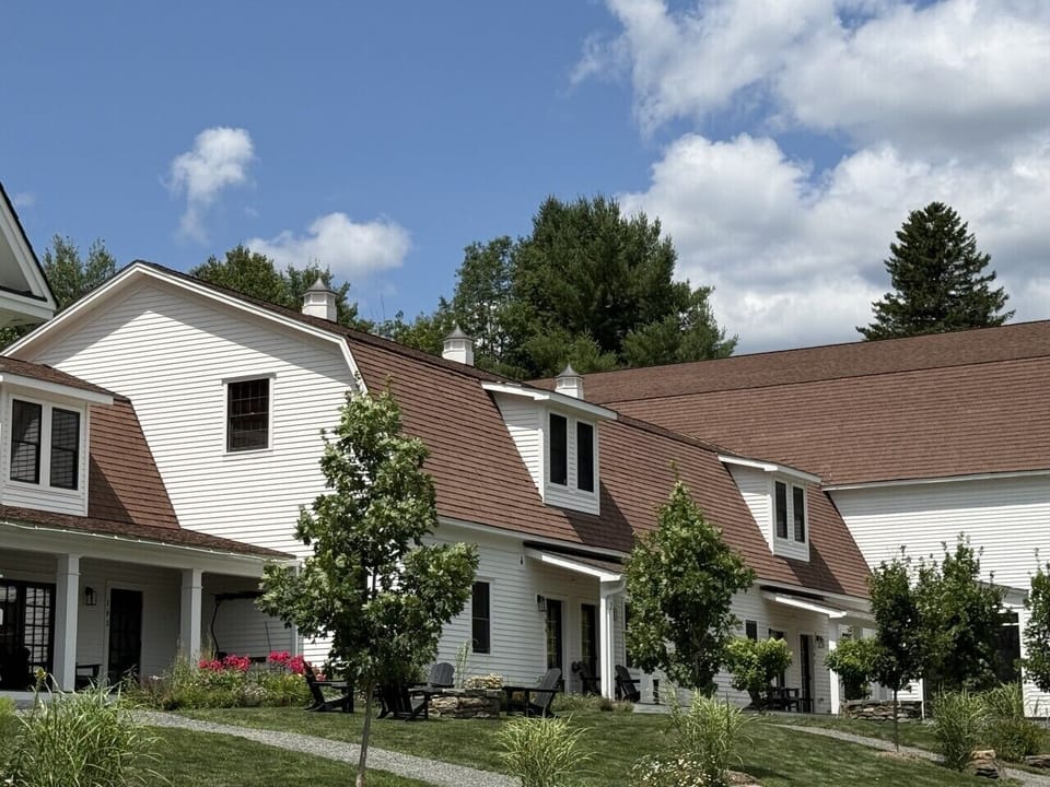 LRG UNIT EXTERIOR PIC