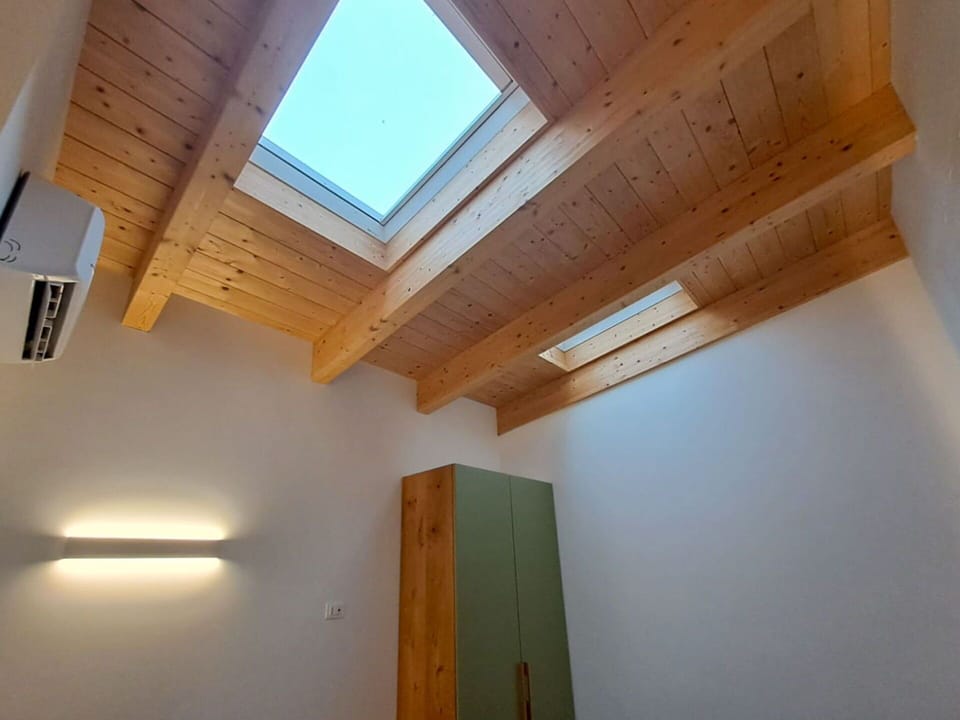 Wood, Ceiling, Interior Design, Lighting, Light Fixture, Wood Stain, Hardwood, Room, Beam, Plywood