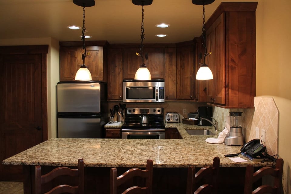 countertop dining in addition to dining room table.